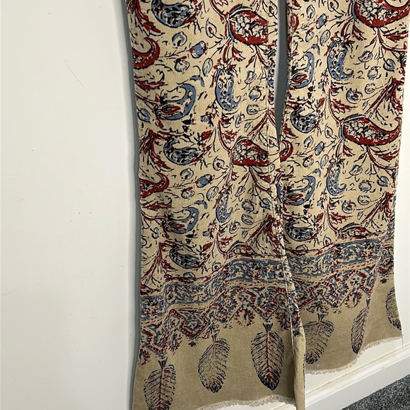 FREE PEOPLE New Delhi Border Paisley Print Flare Corduroy Jeans Size 28 - Picture 16 of 16